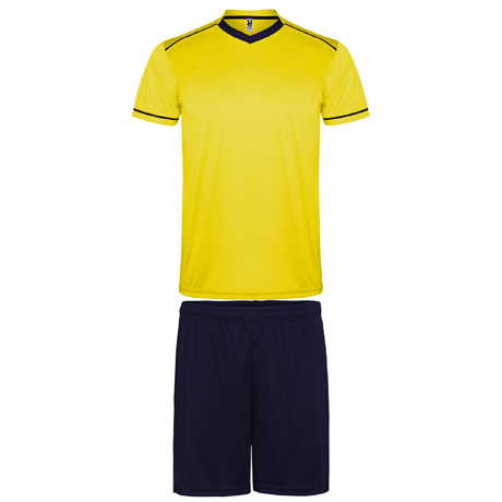 Conjunto Deportivo United Compuesto Por  Camiseta Y Pantalón.