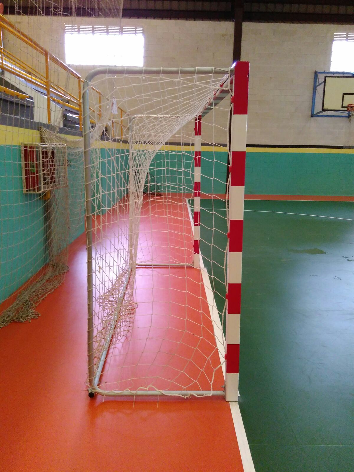 juego porterias balonmano-futbol sala (2 unidades), aluminio, trasladables, 80×80, base tubo redondo 1