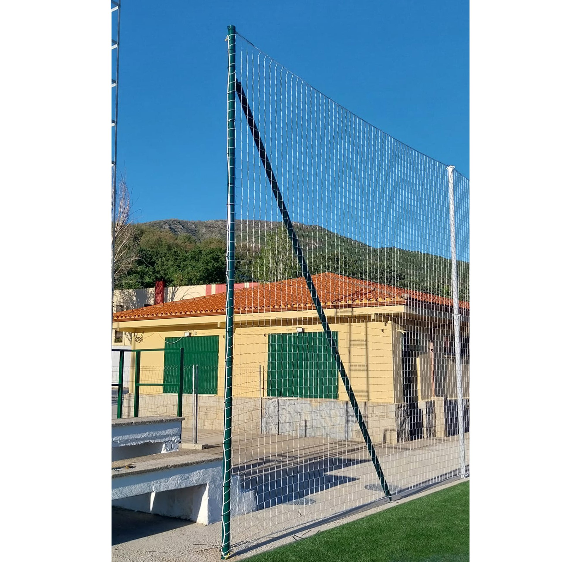 poste refuerzo metálico para red protección sin botes 2