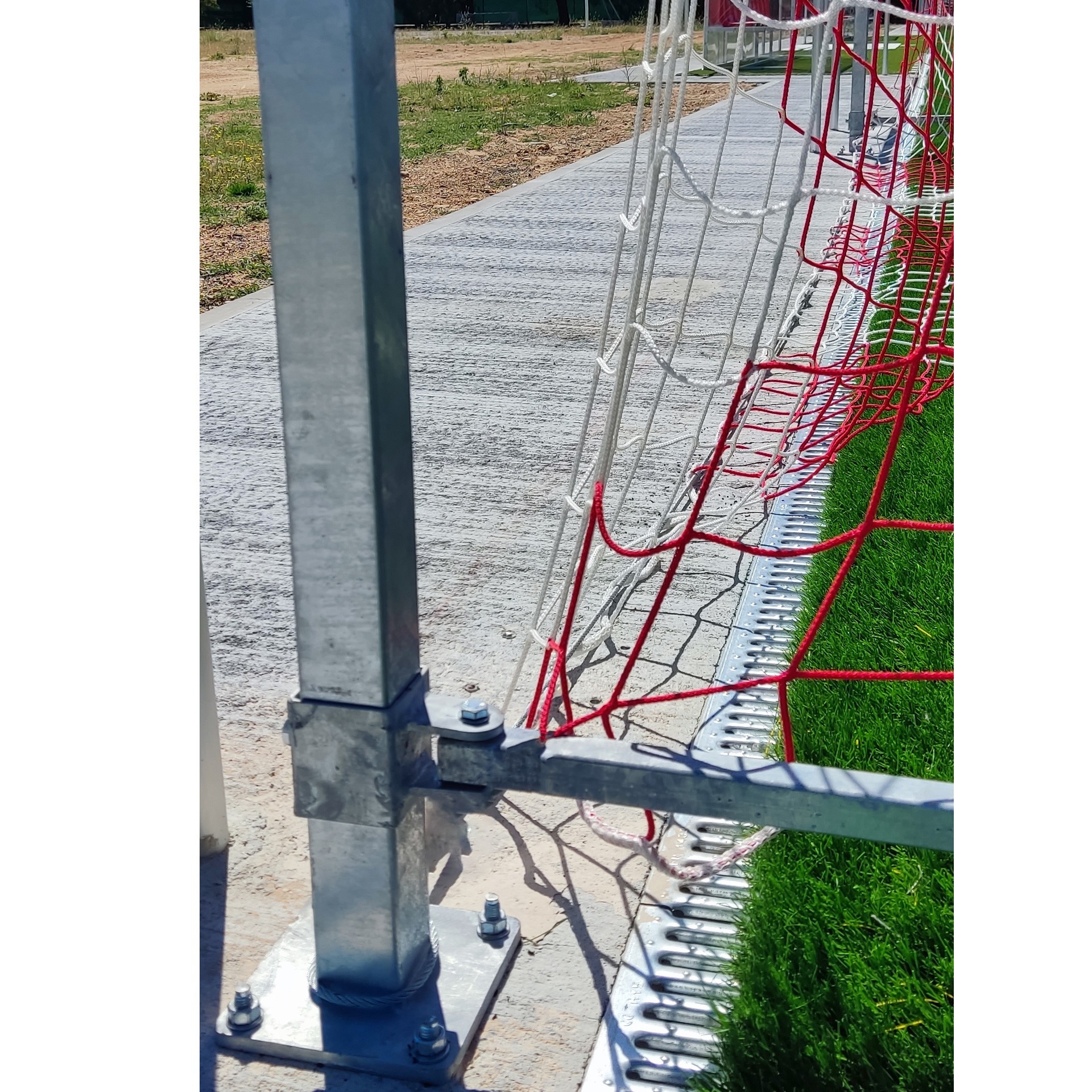 juego porterias aluminio futbol 11  120×100 abatibles con arquillos galvanizados en caliente 4